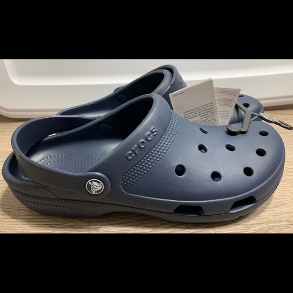 mens navy crocs size 11